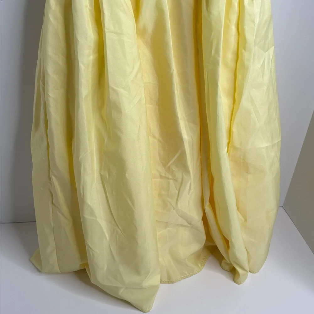✨🍎 Disney Princess Snow White Dress – Stunning & Ready for Magic! 🍎✨